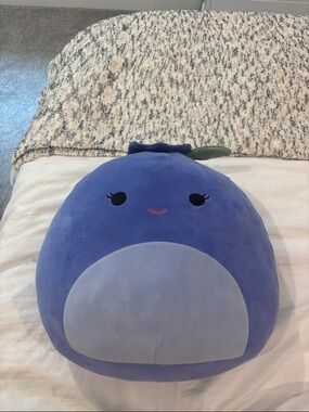 Squishmallows Blueberry